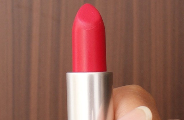 mac-retro-matte-lipstick-all-fired-up
