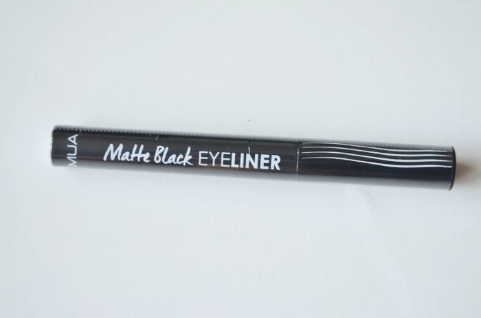 mua-matte-liquid-eyeliner-black-review