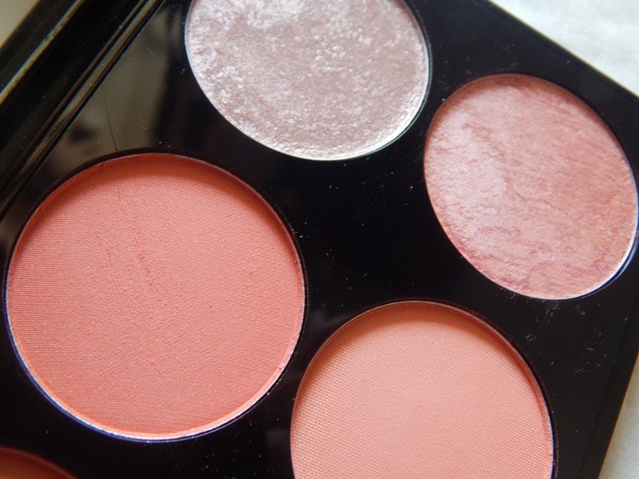 makeup-revolution-hot-spice-ultra-professional-blush-palette-color