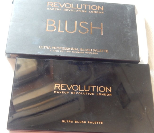makeup-revolution-hot-spice-ultra-professional-blush-palette-outer-packaging