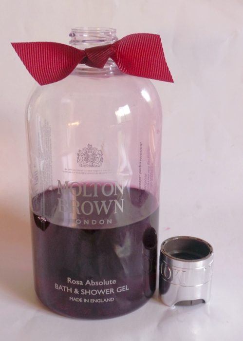 molton-brown-rosa-absolute-bath-and-shower-gel-review1