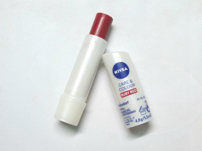 nivea-ruby-red-care-and-colour-lip-balm-review6