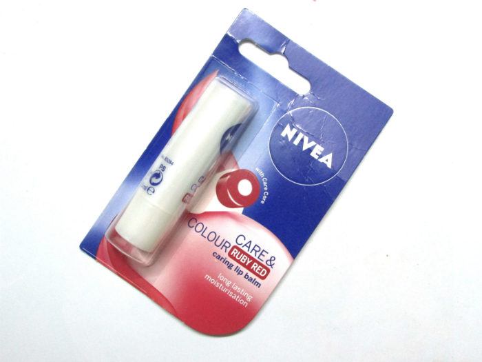 nivea-ruby-red-care-and-colour-lip-balm-review8