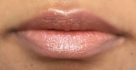 revlon-super-lustrous-pink-incognito-swatch-on-lips