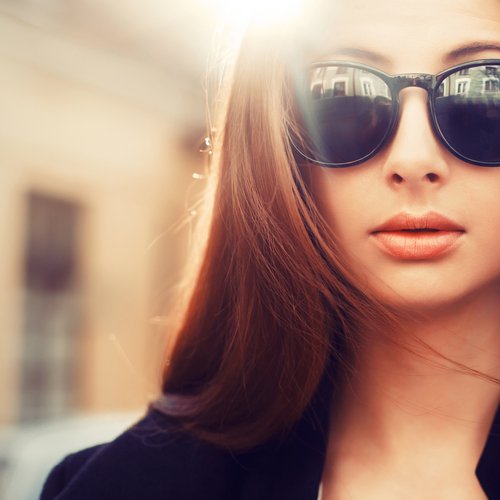 sunglasses-on-face-woman