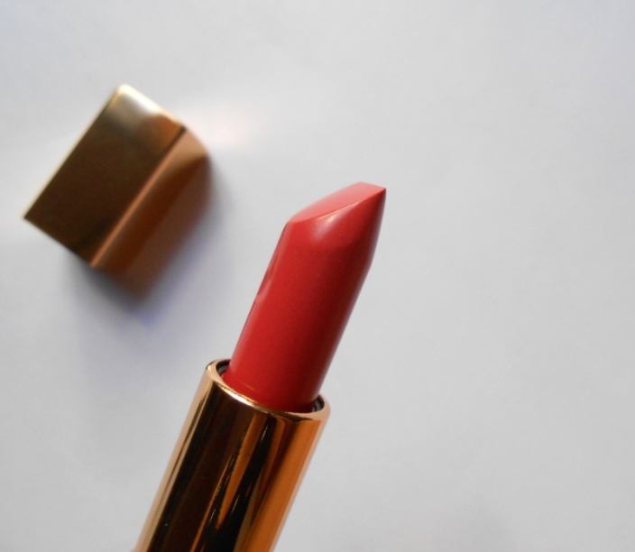 the-face-shop-killer-brown-collagen-ampoule-lipstick-tip