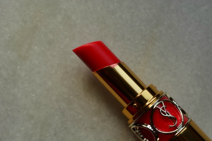 ysl-rouge-volupte-shine-oil-in-stick-45-rouge-tuxedo-review6