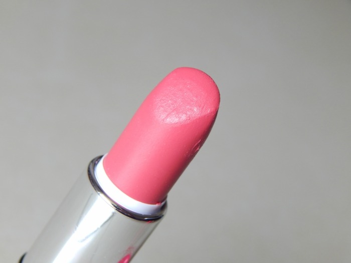 2True Cosmetics Matte Lipstick – Shade 3 Review1
