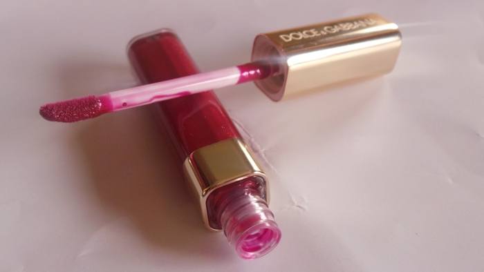 Dolce and Gabbana Intense Colour Gloss - #143 Vibrant Review5
