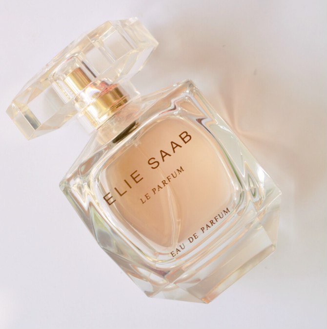 Elie Saab Le Parfum Eau De Parfum bottle