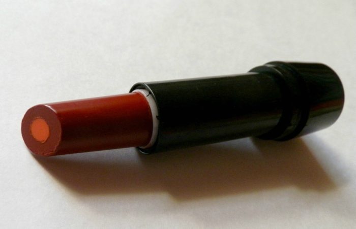 elle-18-maroon-love-color-boost-lipstick-review