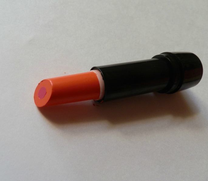 Elle-18-Sunset-Orange-Color-Boost-Lipstick-bullet