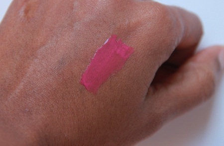 Essence XXXL Shine Lipgloss #36Popping Pink Review4