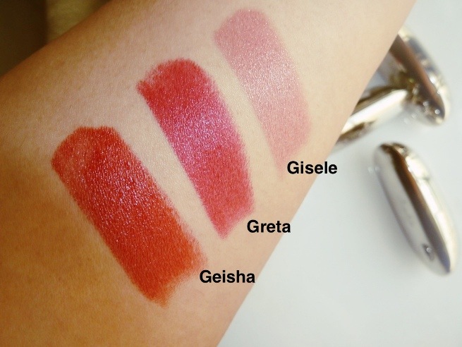 Guerlain 22 Greta Rouge G Jewel Lipstick Compact swatch