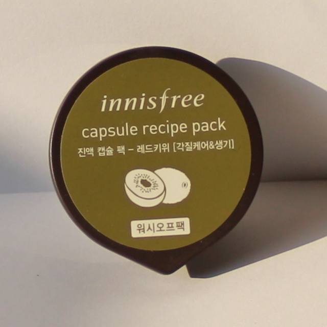 Innisfree Red Kiwi Capsule Recipe Pack packaging