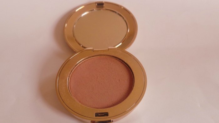 Jane Iredale Purepressed Blush - Flawless Review4