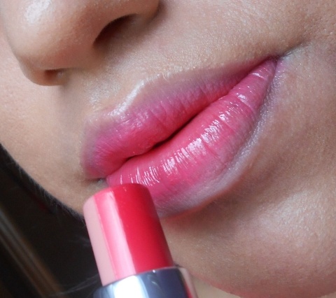 Maybelline RD02 Cherry Lip Flush Bitten Lips Lipstick lip swatch