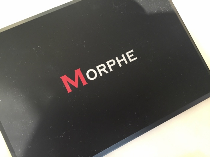 morphe-35u-multi-color-shimmer-palette-outer-packaging