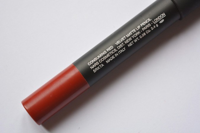 nars-consuming-red-velvet-matte-lip-pencil-details