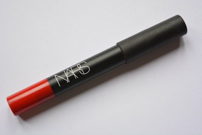 nars-mysterious-red-velvet-matte-lip-pencil-review1
