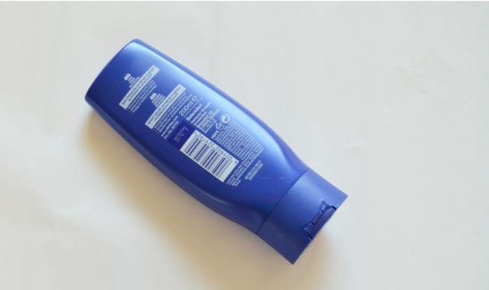 Nivea Hair Milk Conditioner Review1