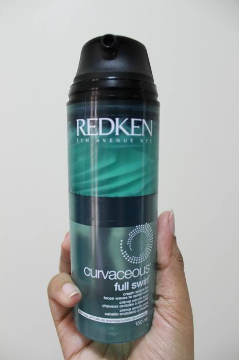 redken-curvaceous-full-swirl-curly-and-wavy-hair-cream-serum-review1