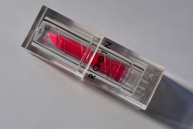 rodin-winks-olio-lusso-luxury-lipstick-packaging
