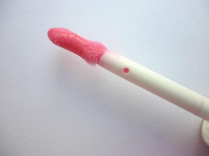 Sephora Collection Pin-Up Pink Ultra Shine Lip Gel applicator