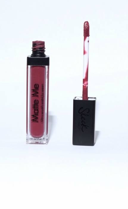 Sleek MakeUp Matte Me Ultra Smooth Lip Cream - Velvet Slippers Review5