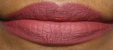 Sleek MakeUp Matte Me Ultra Smooth Lip Cream - Velvet Slippers Review8
