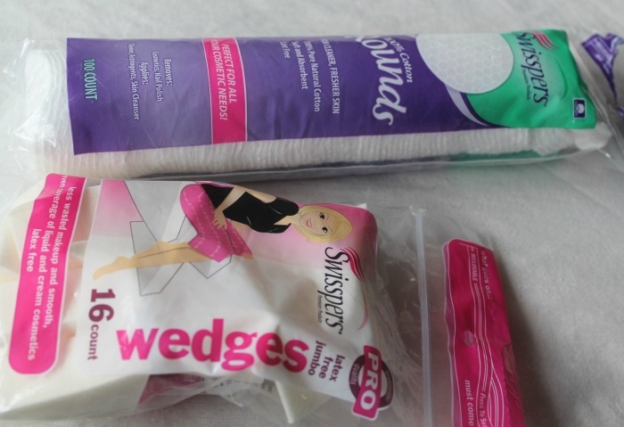 Swisspers Latex-Free Professional Cosmetic Wedges and 100% Cotton Rounds Review8