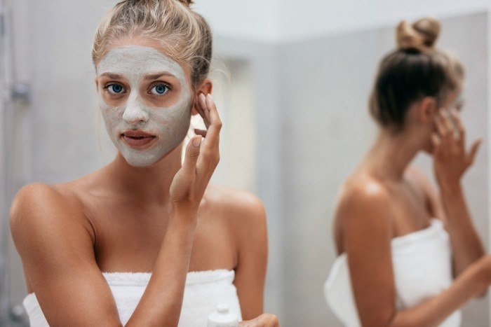 7 Amazing Benefits of Using Clay Masks2