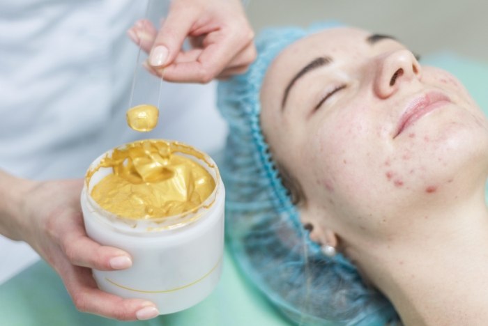 9 Benefits of Using Gold Infused Skincare Products3