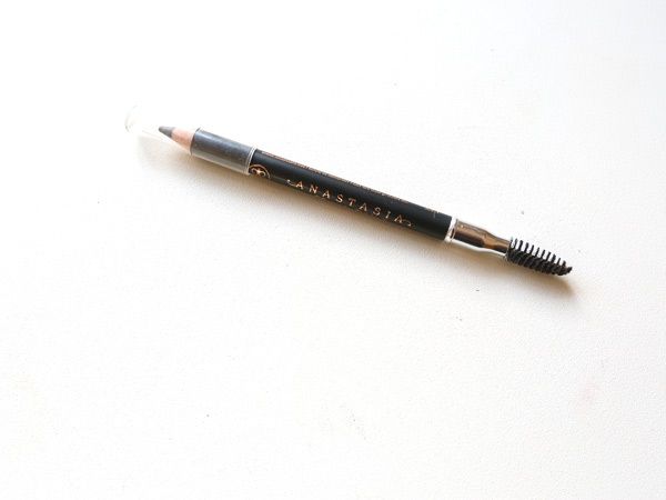 Anastasia Beverly Hills Medium Brown Perfect Brow Pencil Review