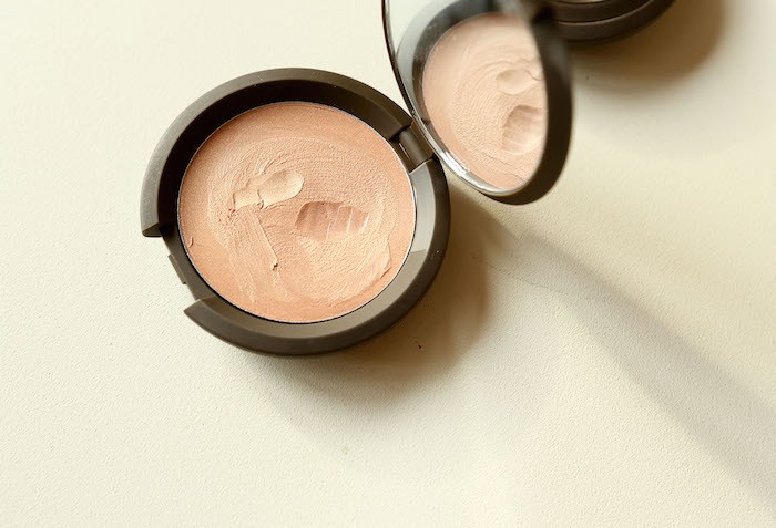 Becca Champagne Pop Shimmering Skin Perfector Poured Crème Highlighter pan