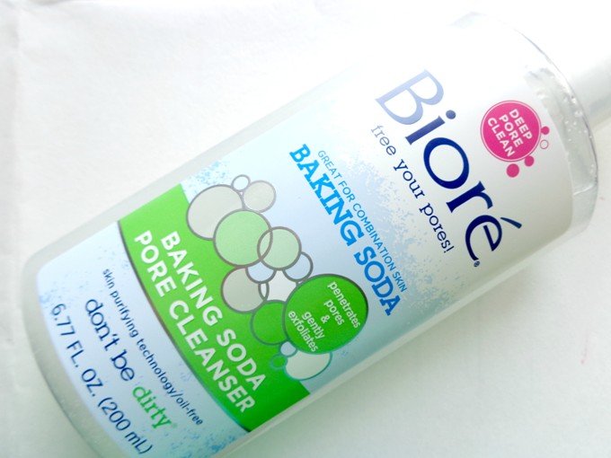 Biore Baking Soda Pore Cleanser packaging
