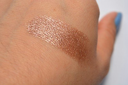 Chanel Illusion D’ombre Long Wear Luminous Eyeshadow - New Moon Review6