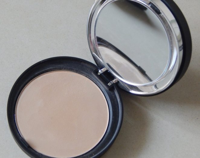 Faces Ultime Pro Second Skin Pressed Powder Review