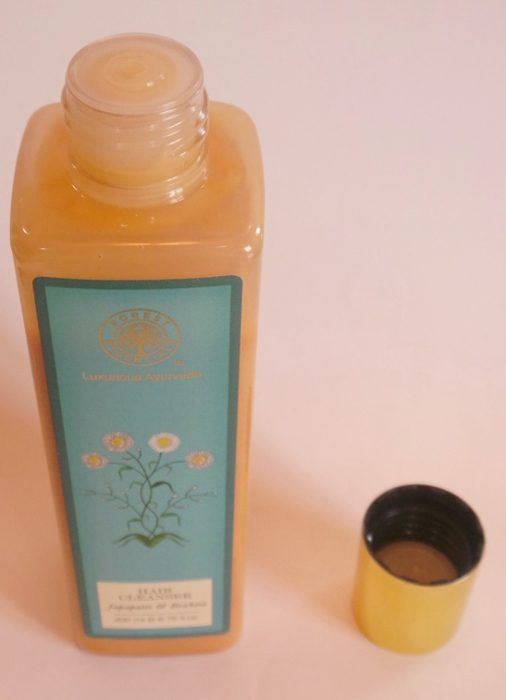 Forest Essentials Japapatti and Brahmi Hair Cleanser Review