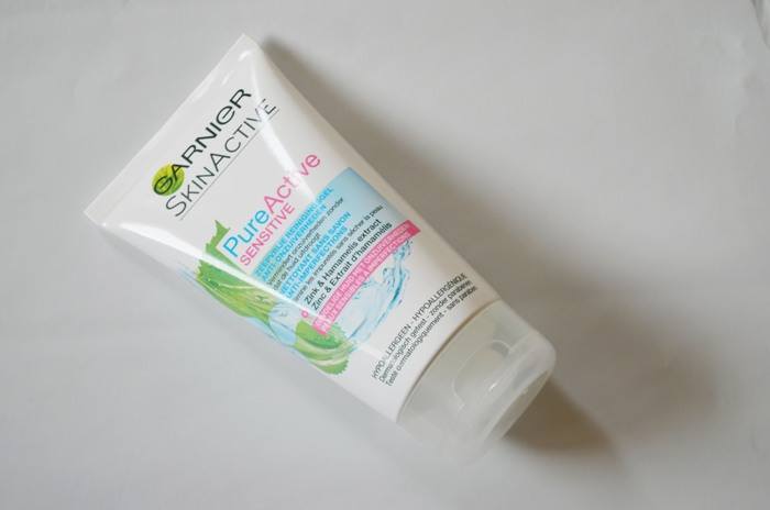 Garnier Pure Active Sensitive Anti-Blemish Soap-free Gel Wash Review1