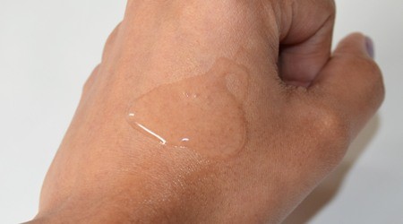 Garnier Pure Active Sensitive Anti-Blemish Soap-free Gel Wash Review4