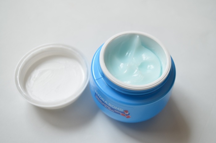 Garnier SkinActive Moisture Bomb Super-Recharging Antioxidant Gel-Cream Review3