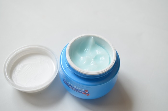 Garnier SkinActive Moisture Bomb Super-Recharging Antioxidant Gel-Cream Review5