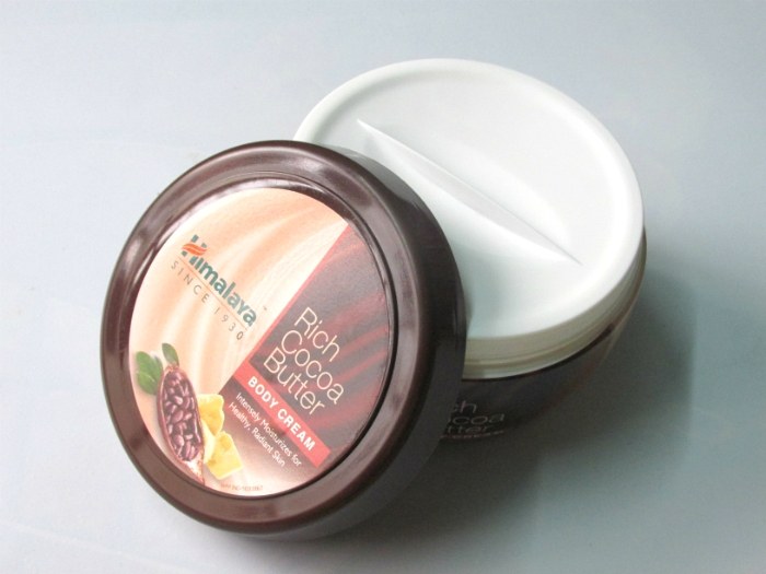 Himalaya Rich Cocoa Butter Body Cream Review3