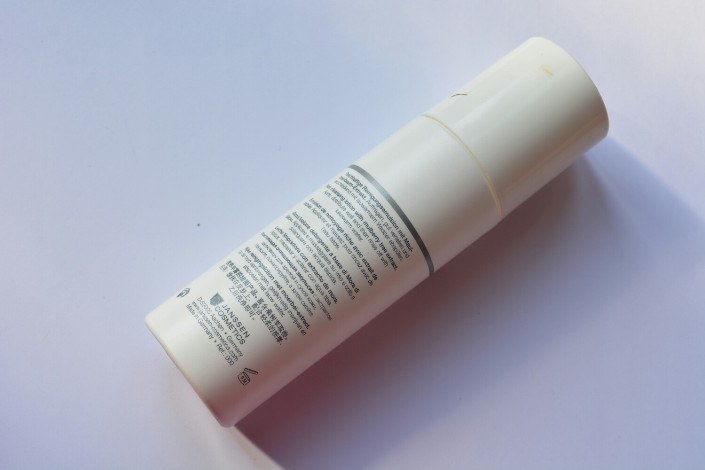 Janssen Cosmetics Brightening Face Cleanser details