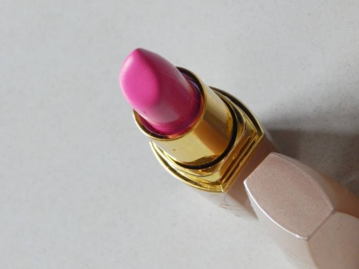 Lotus Herbals Pink Punch Pure Colors Lipstick Review4