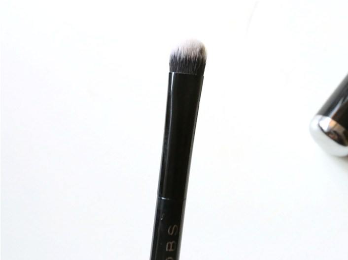 Marc Jacobs The Conceal Full Cover Correcting Brush head