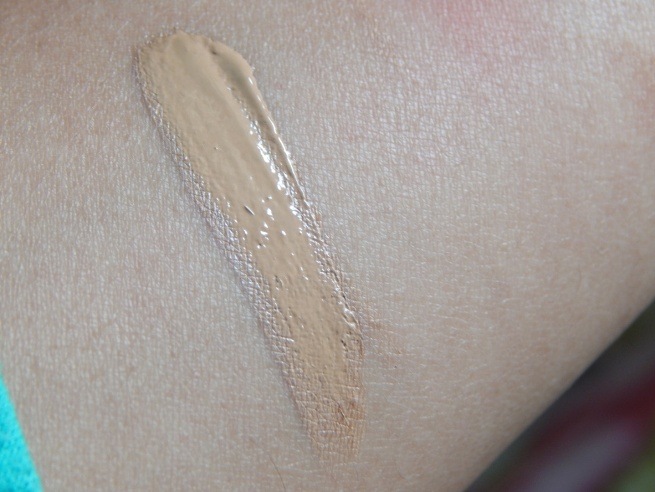 Natio Natural Radiance Foundation swatch