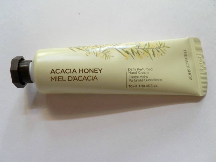The Face Shop Acacia Honey Daily Perfumed Hand Cream Review1