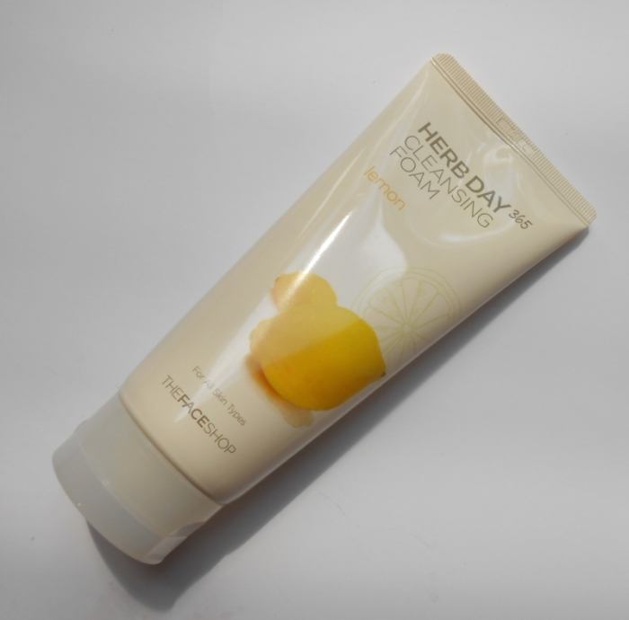 The Face Shop Herb Day 365 Cleansing Foam - Lemon Review3